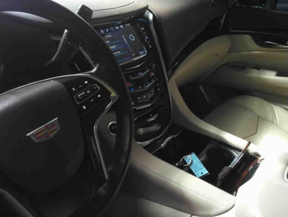 2016 Cadillac Escalade SUV / Crossover - $21,900