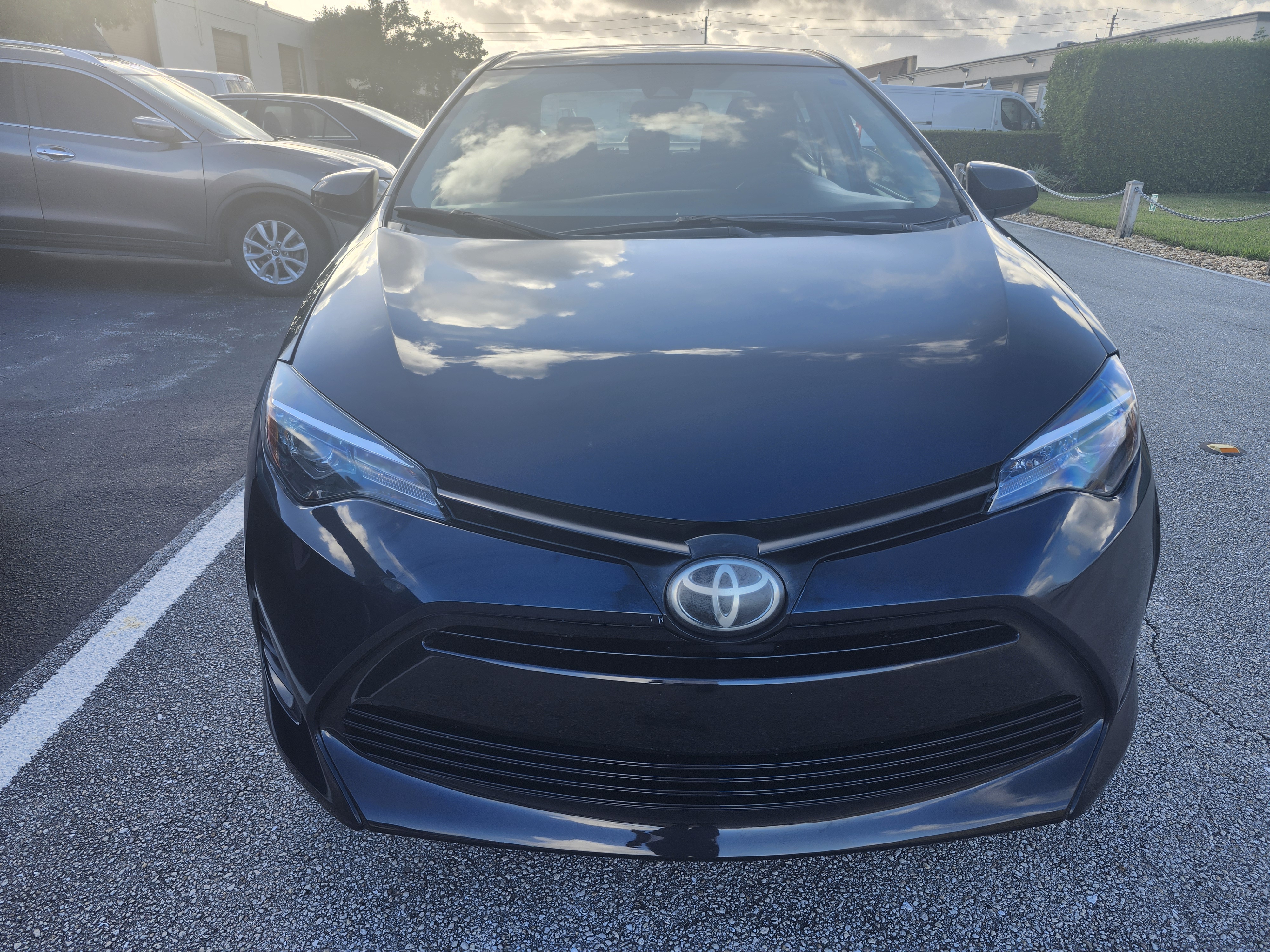 2019 toyota corolla sedan - $11500