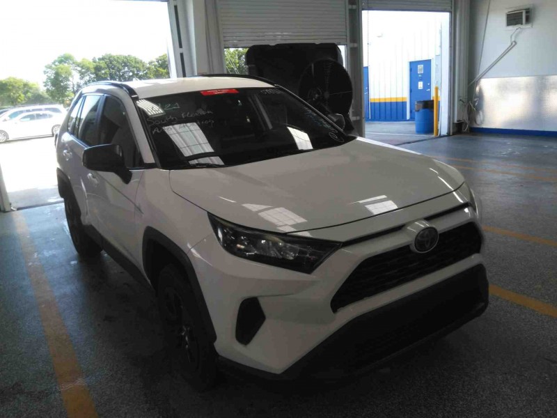 2019 toyota rav4  - $18900