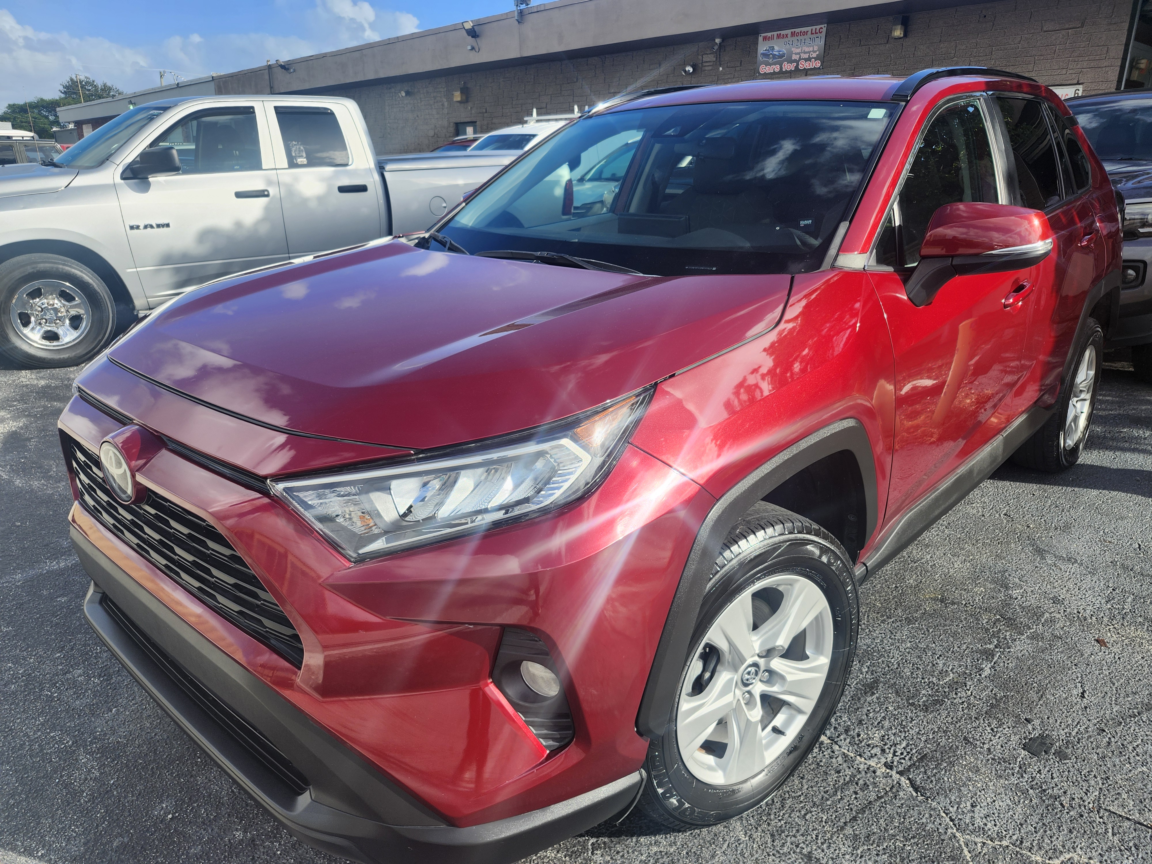 2021 toyota rav4  - $21900