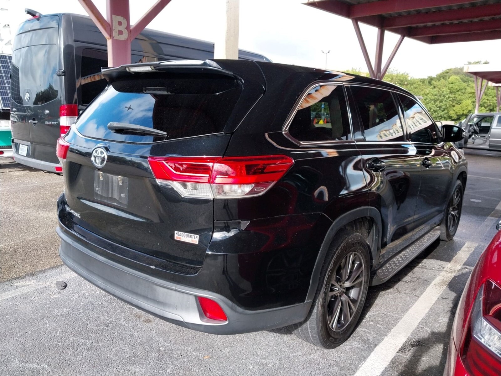 2017 toyota highlander  - $15900