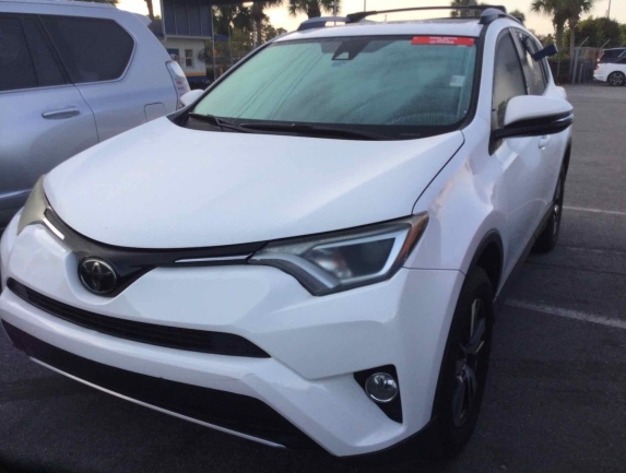 2017 Toyota Rav4  - $16,800