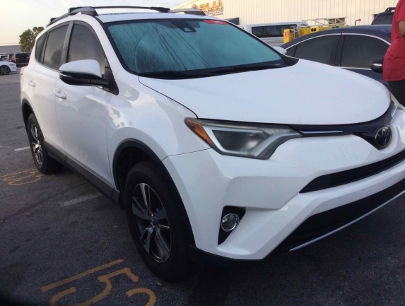 2017 Toyota Rav4  - $16,800