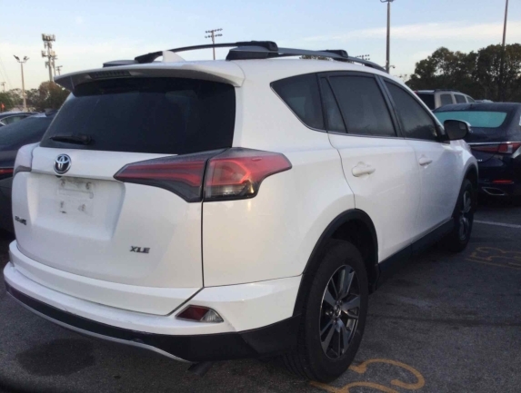 2017 Toyota Rav4  - $16,800