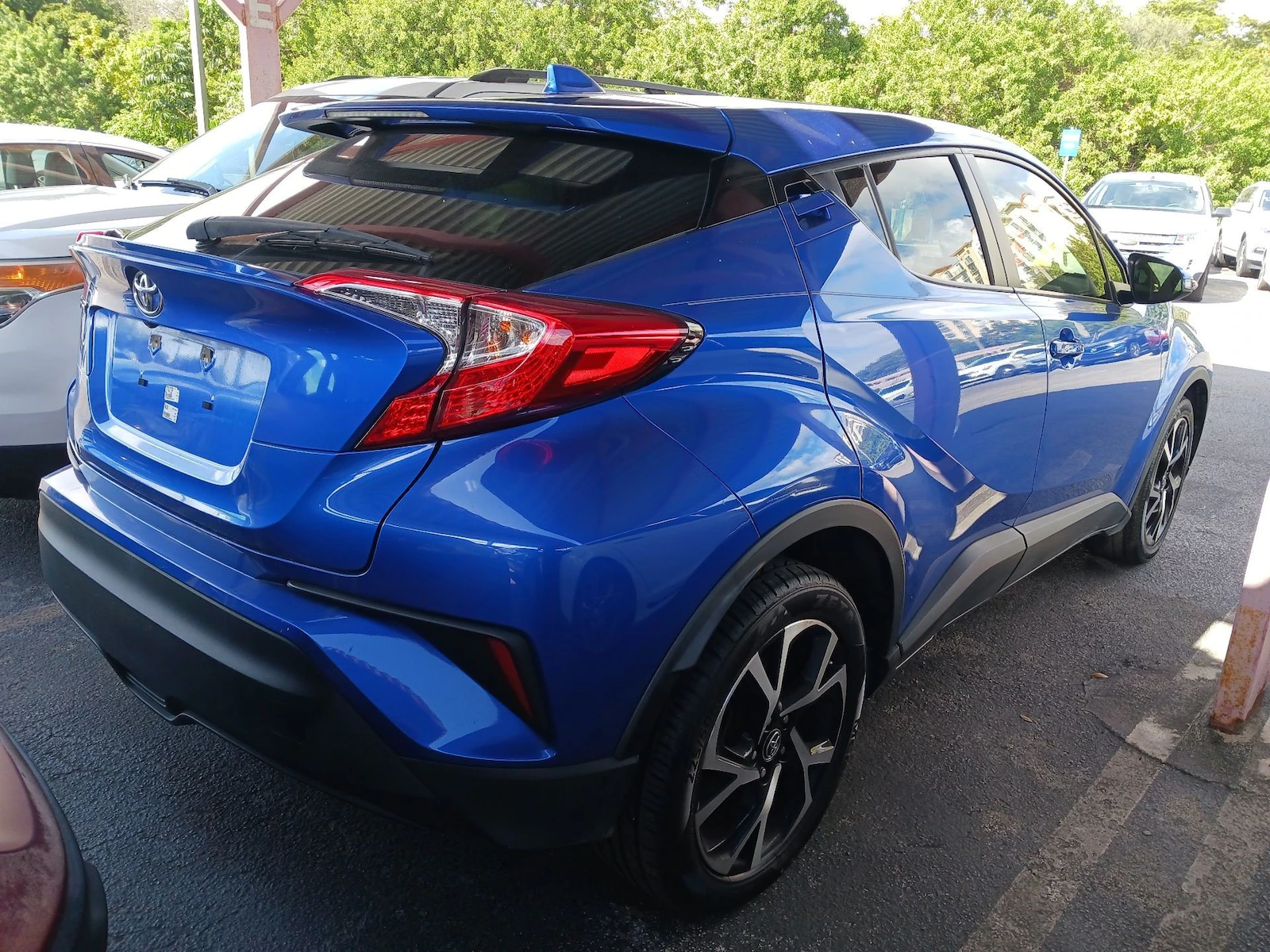 2019 toyota chr  - $15500